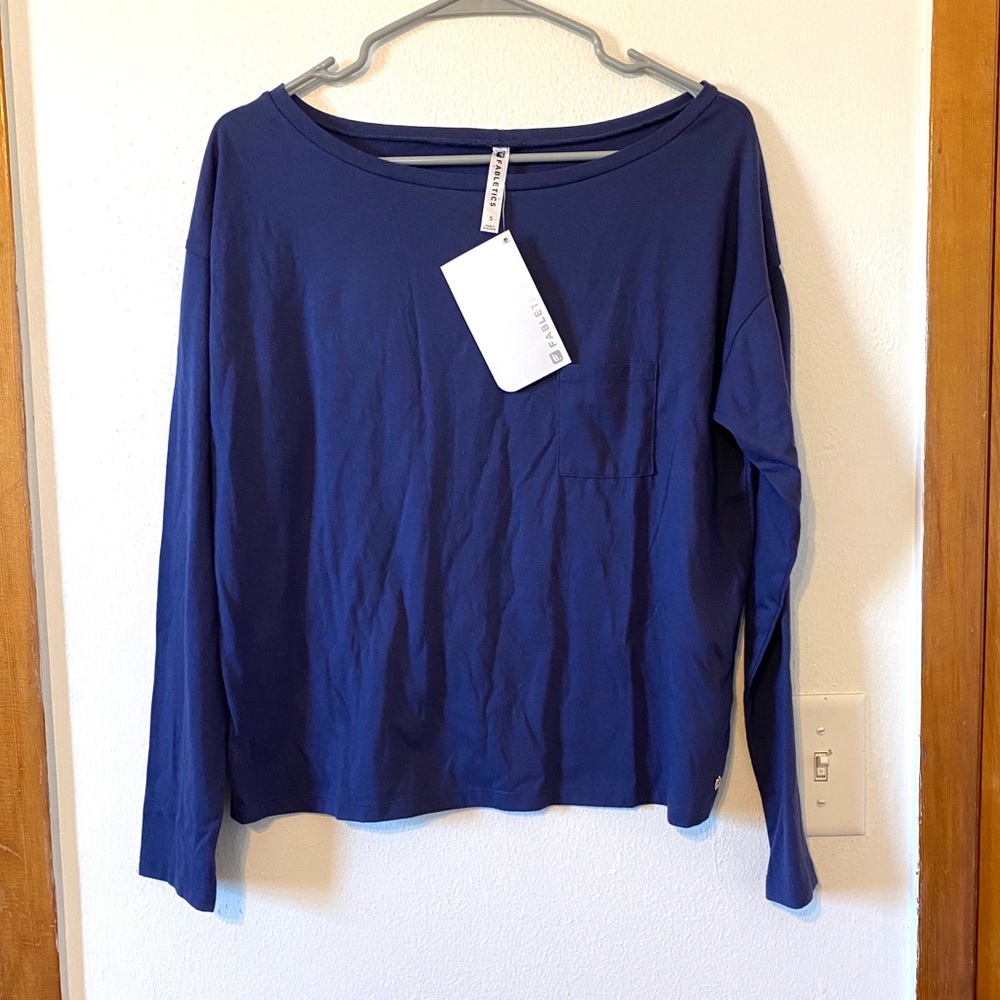 NWT Fabletics Long sleeve Cropped Shirt size S